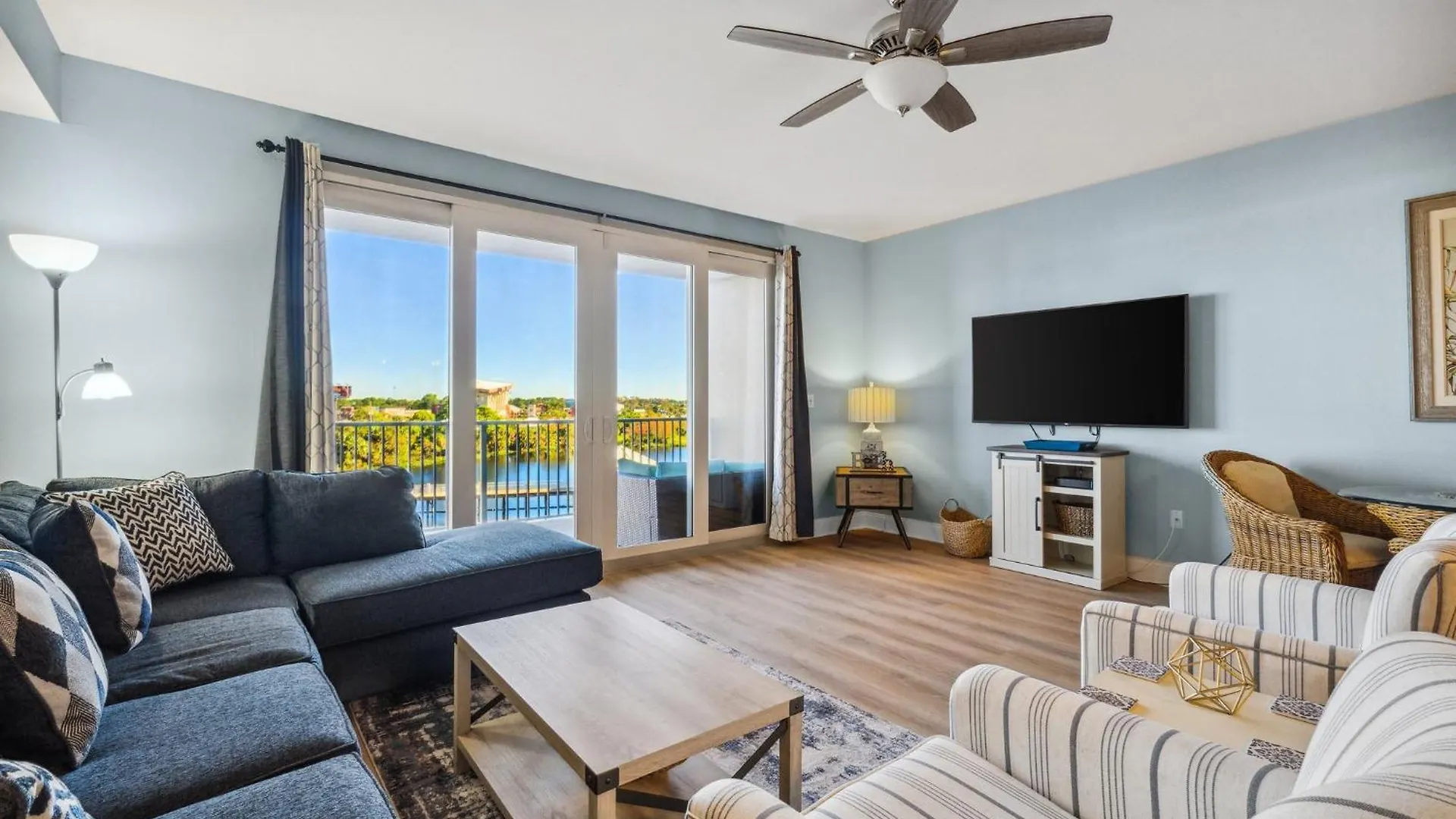 Laketown Wharf #317 By Nautical Properties Panama City Beach United States